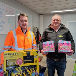 Darrel (MCM) and Paul (Colas) sort the donations